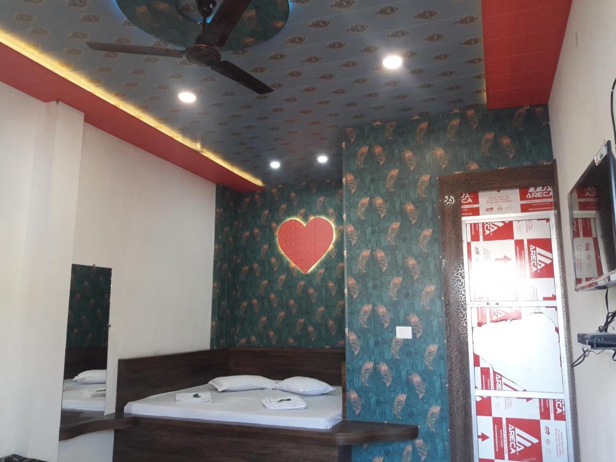 Hotel Rajvihar Пачмарай Экстерьер фото