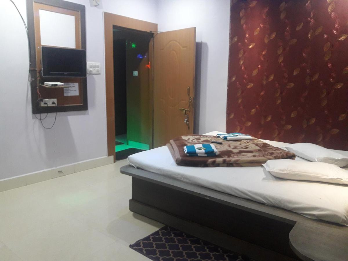 Hotel Rajvihar Пачмарай Экстерьер фото