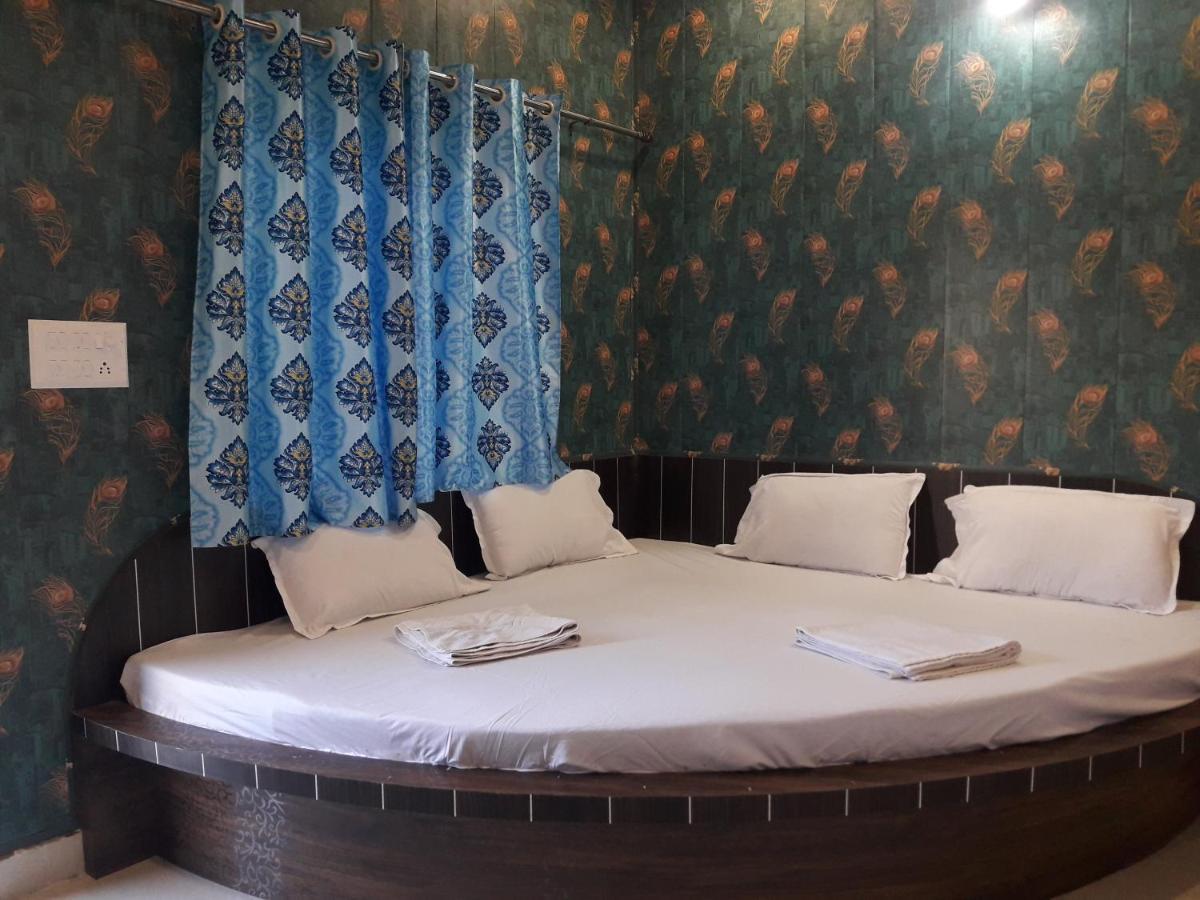 Hotel Rajvihar Пачмарай Экстерьер фото