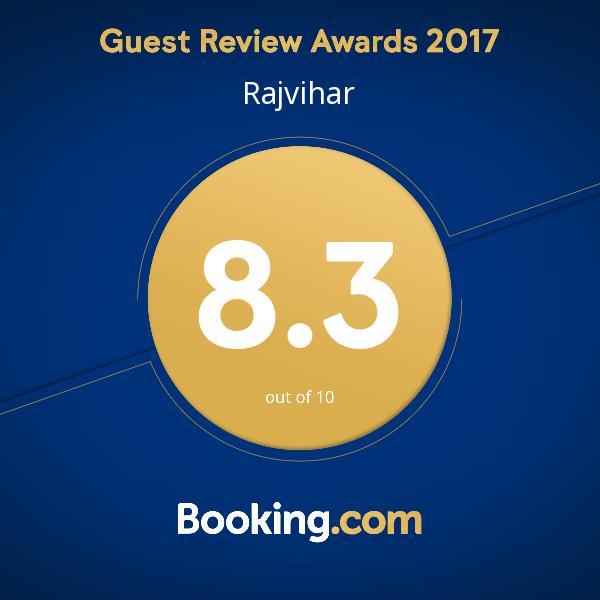 Hotel Rajvihar Пачмарай Экстерьер фото