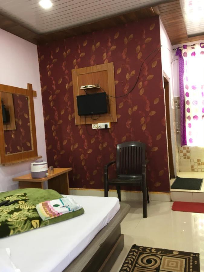 Hotel Rajvihar Пачмарай Экстерьер фото